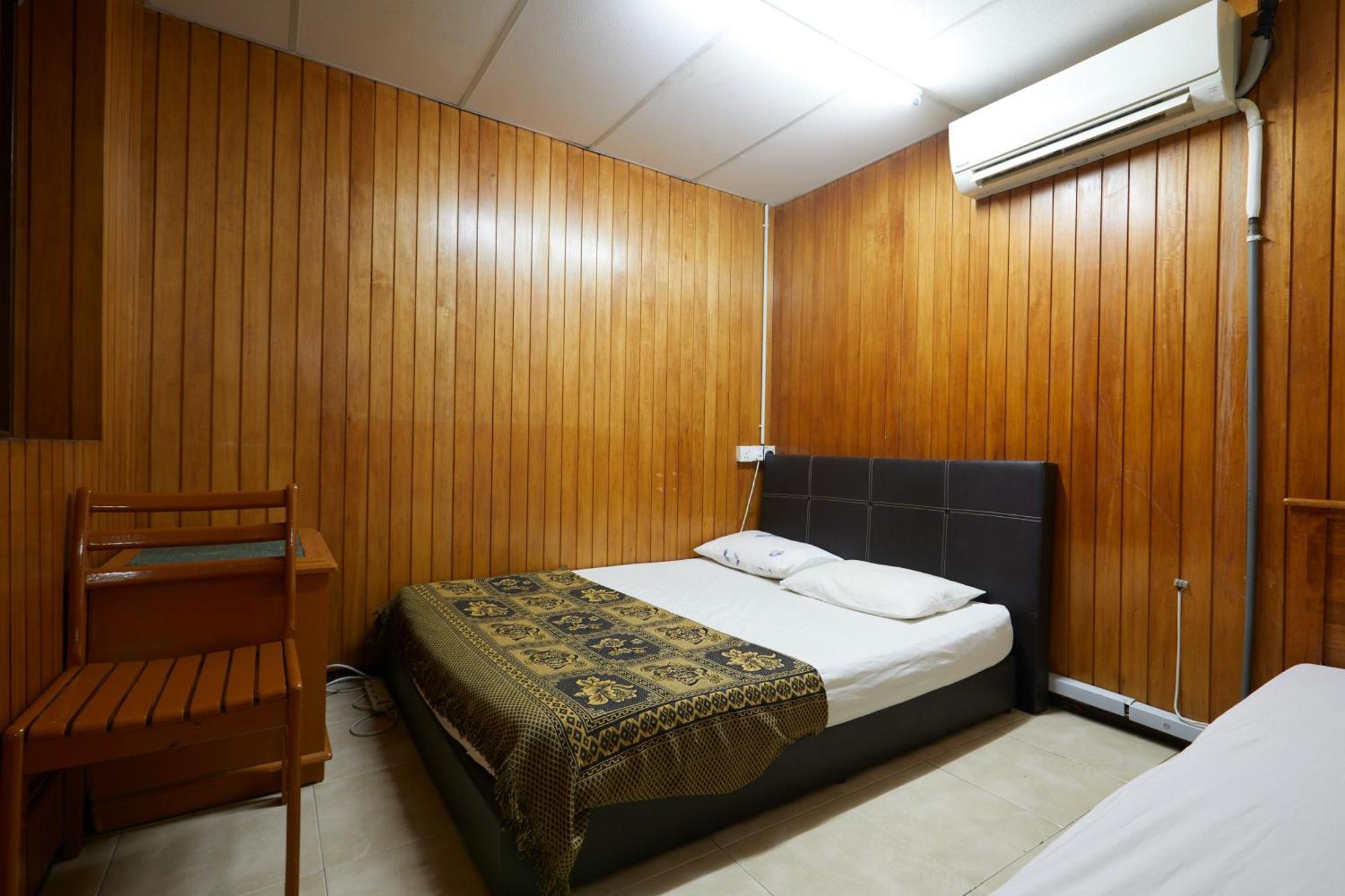 Ros Heritage Motel George Town Bagian luar foto