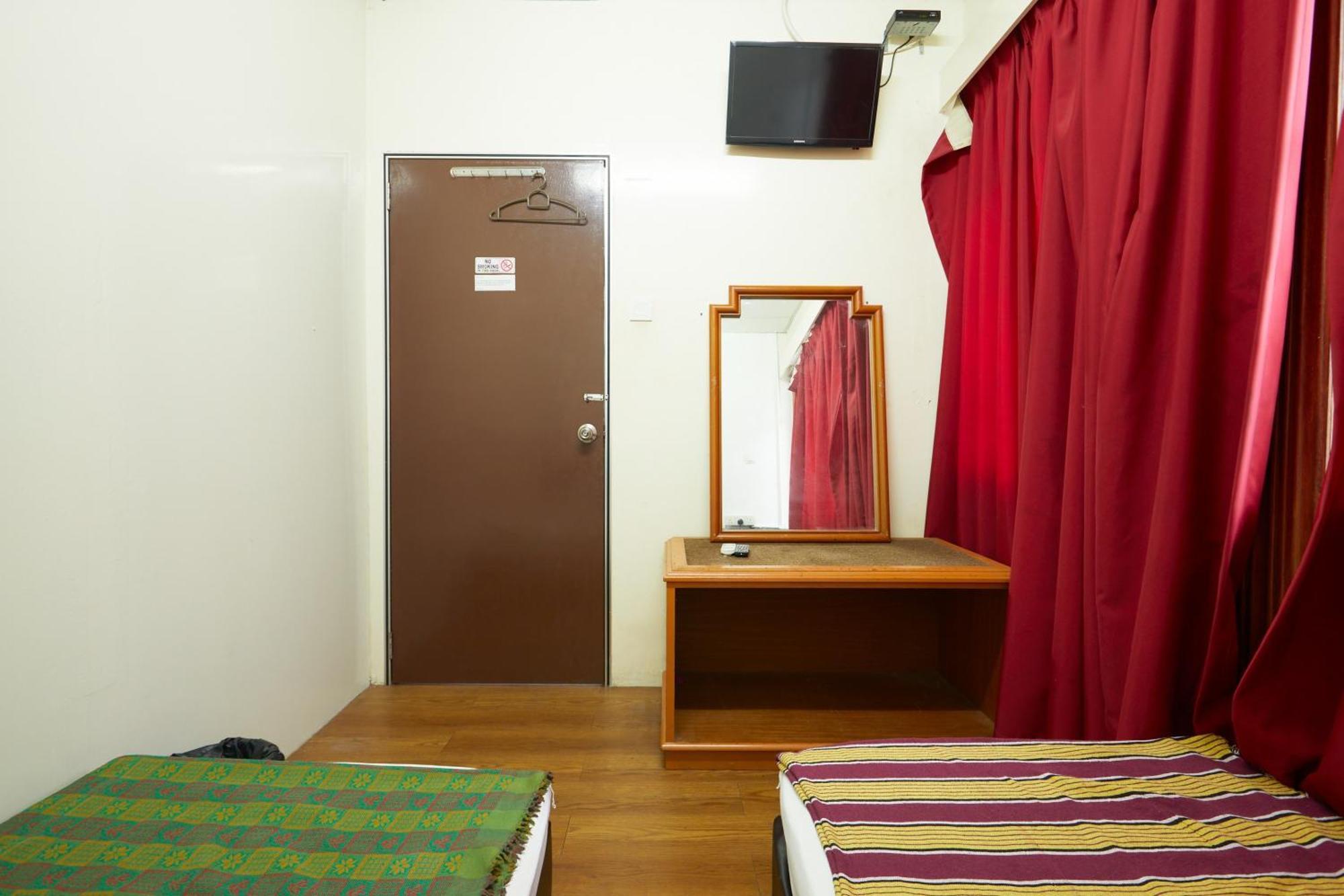 Ros Heritage Motel George Town Bagian luar foto
