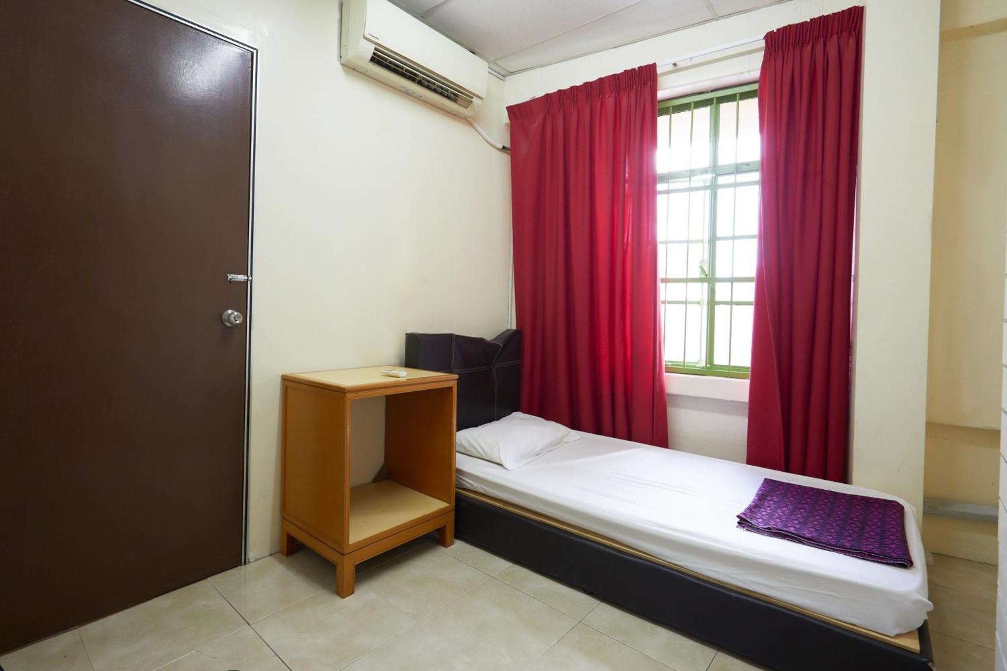Ros Heritage Motel George Town Bagian luar foto
