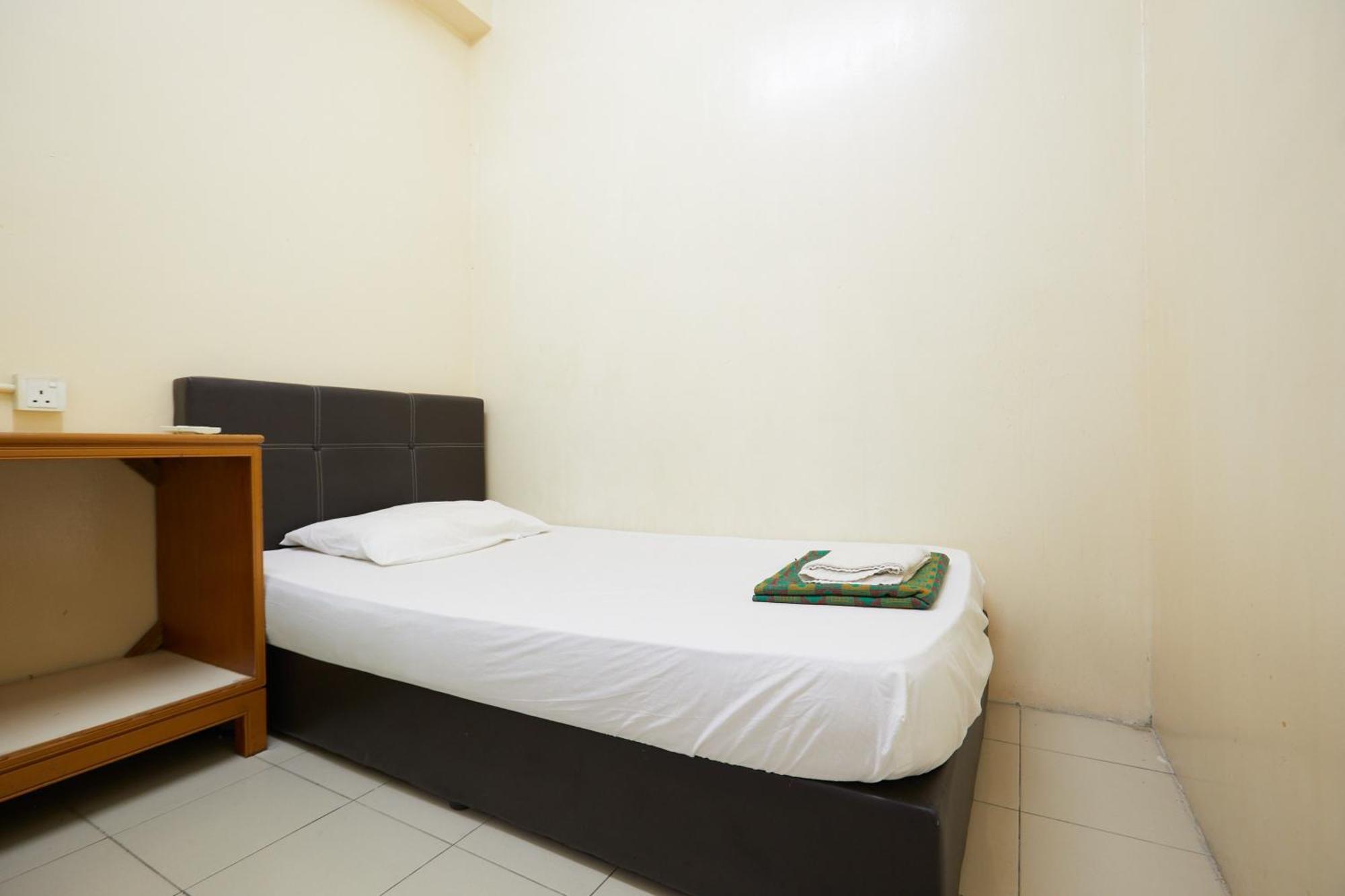 Ros Heritage Motel George Town Bagian luar foto