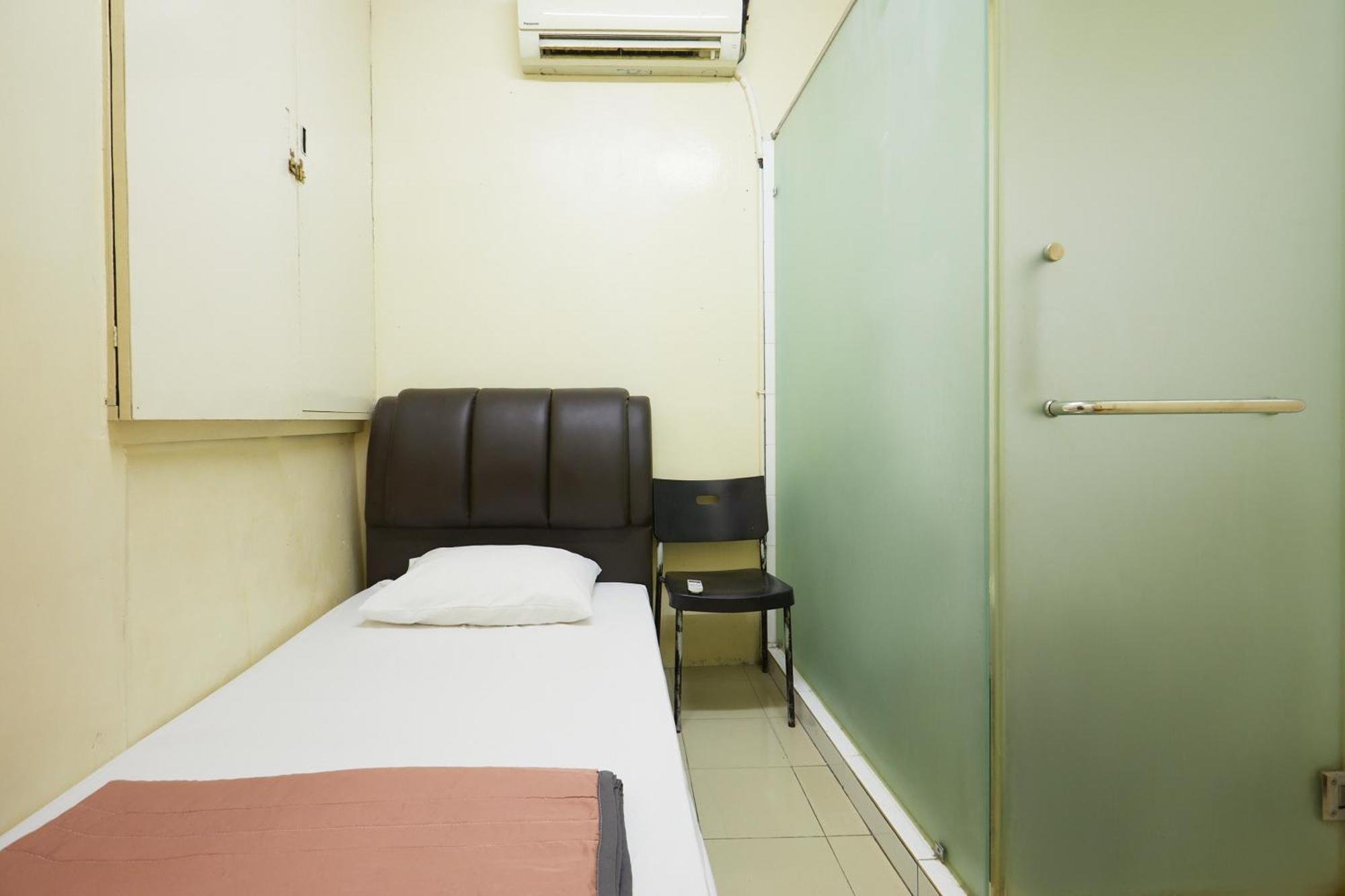 Ros Heritage Motel George Town Bagian luar foto